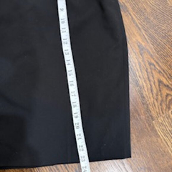 Clearout- EUC Calvin Klein Black Midi skirt with built in belts sz M - Picture 10 of 10